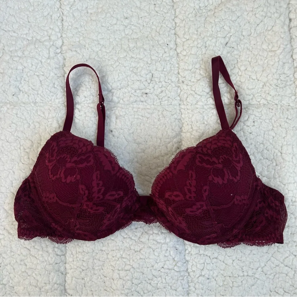 LA SENZA Burgundy Lace Push-Up Bra with Adjustable Straps - Picture 1 of 8